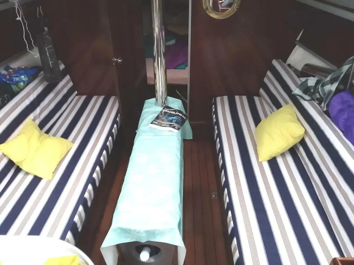 Hotel Inolvidable Experiencia En Un Velero De 11 Metros! à Zumaia Bateau-hôtel