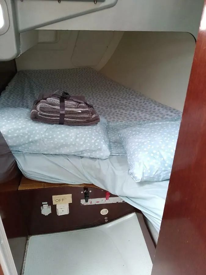 Hotel Inolvidable Experiencia En Un Velero De 11 Metros! à Zumaia